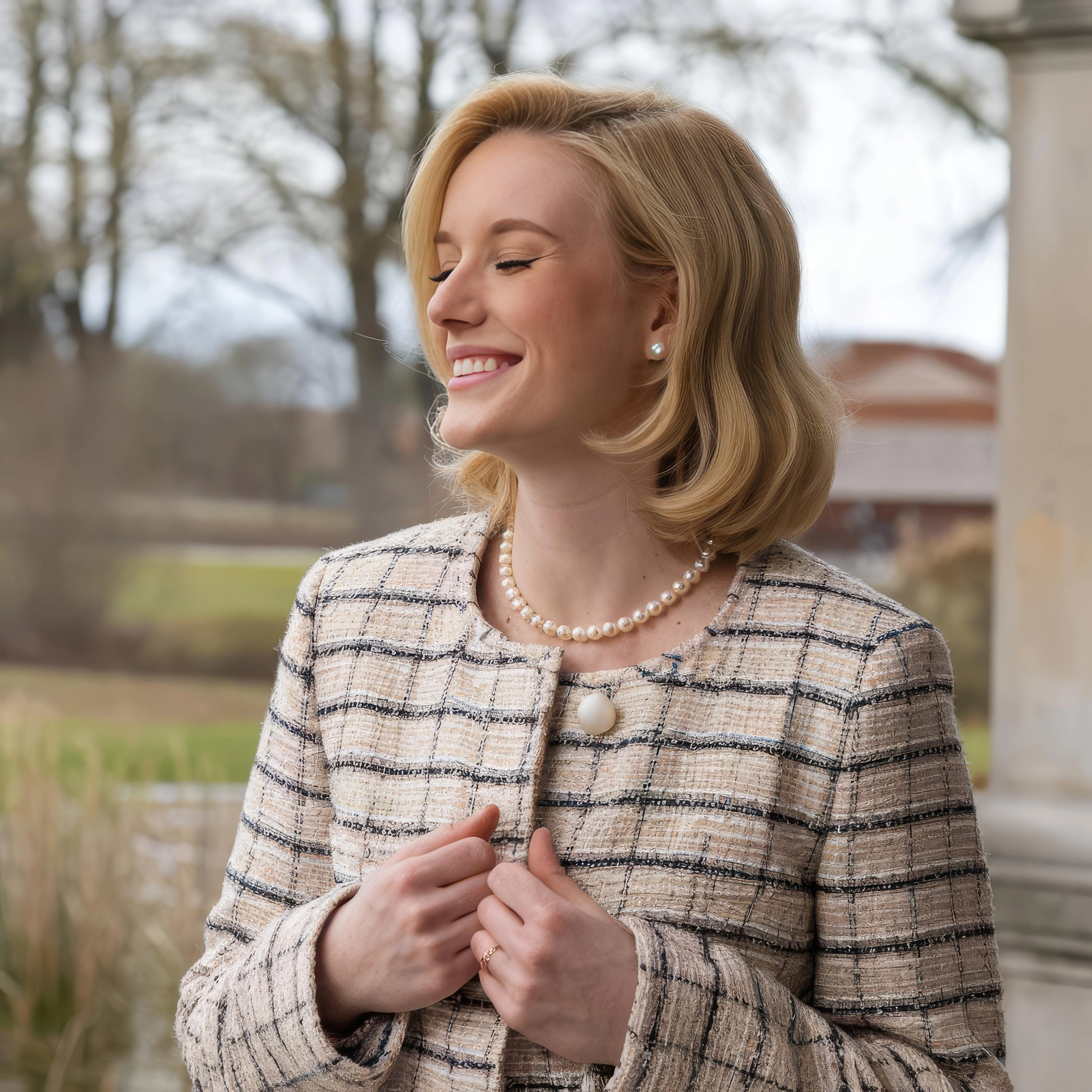 Happy home inspection client sharing positive experience in Dallas Texas